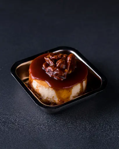 Caramel Pecan Cheesecake